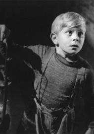 The Boy and the Bridge filmas