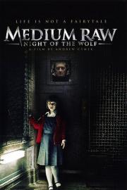 Medium Raw filmas