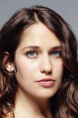 Lola Kirke