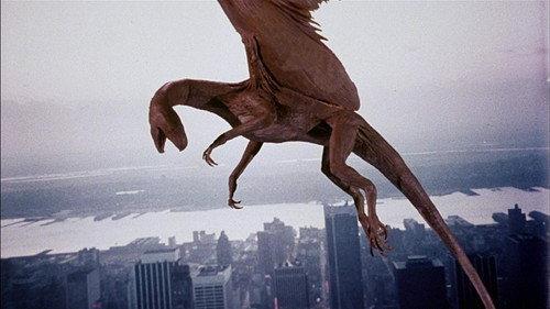 Q: The Winged Serpent filmas žiurėti online