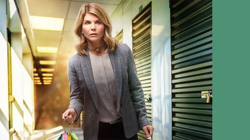 Garage Sale Mysteries: The Mask Murder filmas žiurėti online