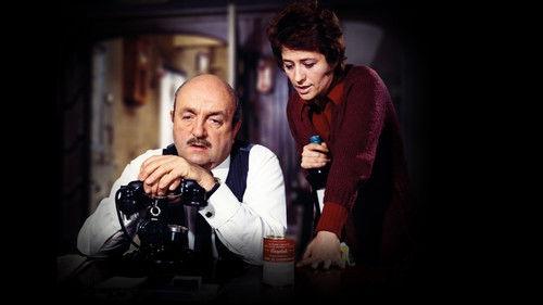 Elle boit pas, elle fume pas, elle drague pas, mais… elle cause ! filmas žiurėti online