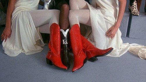 Prêt-à-Porter filmas žiurėti online