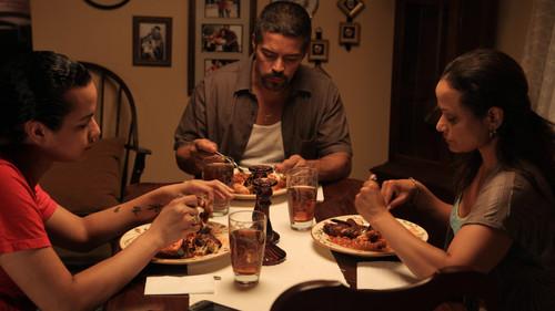 Gun Hill Road filmas žiurėti online