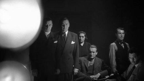 Foreign Correspondent filmas žiurėti online