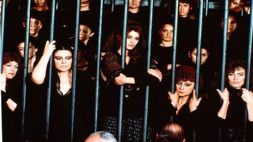 Camorra (A Story of Streets, Women and Crime) filmas žiurėti online