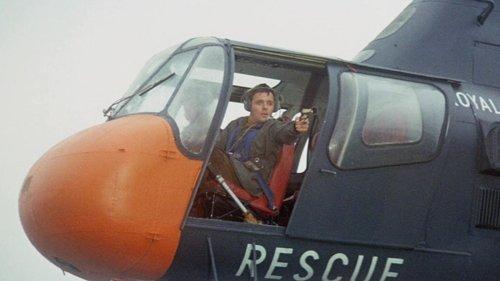 When Eight Bells Toll filmas žiurėti online