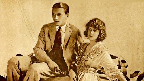 The Love Flower filmas žiurėti online