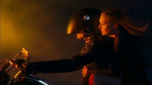 Les rencontres d'après minuit filmas žiurėti online