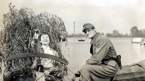 A Time to Love and a Time to Die filmas žiurėti online