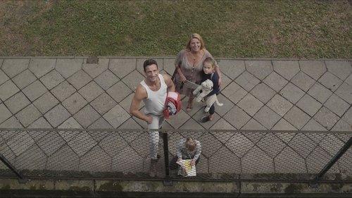 Film balkonowy filmas žiurėti online