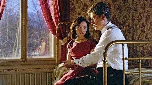 Putoavia enkeleitä filmas žiurėti online