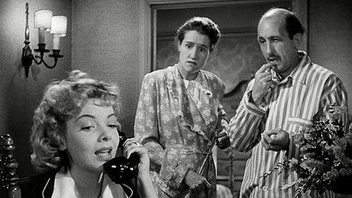 Cheers for Miss Bishop filmas žiurėti online