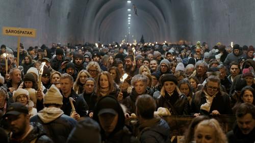 Tavaszi Szél filmas žiurėti online