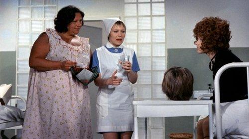 Dívka na koštěti filmas žiurėti online