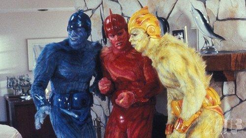 Earth Girls Are Easy filmas žiurėti online