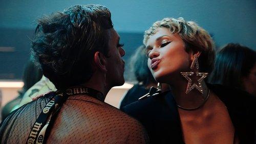 Pokusa filmas žiurėti online