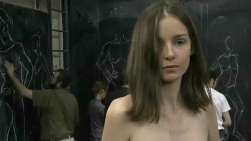 East of Me filmas žiurėti online