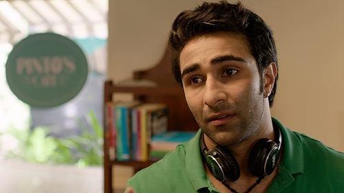 Hello Charlie filmas žiurėti online