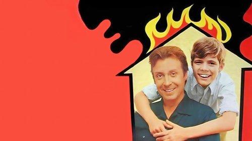 Hurra, die Schule brennt filmas žiurėti online