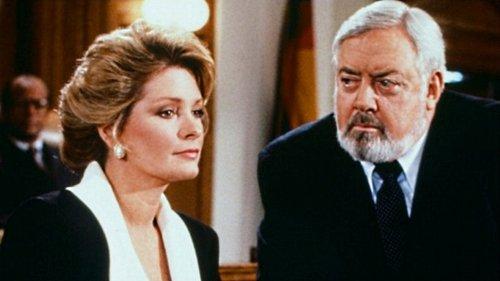Perry Mason Returns filmas žiurėti online
