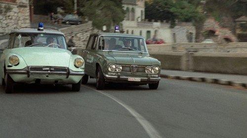 La polizia incrimina la legge assolve filmas žiurėti online