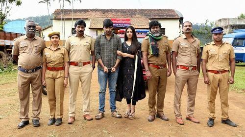 Sattam En Kaiyil filmas žiurėti online