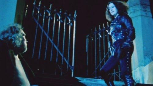 The Night, the Prowler filmas žiurėti online