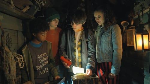 Spirit Halloween: The Movie filmas žiurėti online