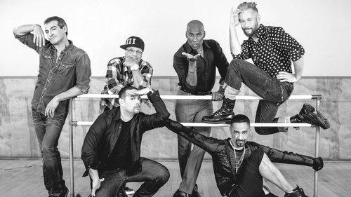 Strike a Pose filmas žiurėti online