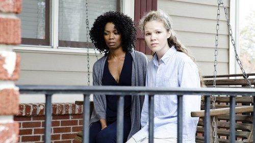 Raising Izzie filmas žiurėti online