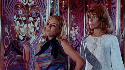 Two Undercover Angels filmas žiurėti online