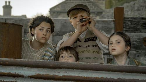 The Railway Children Return filmas žiurėti online