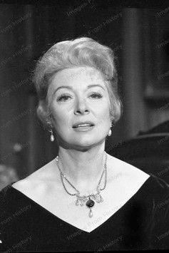 The Invincible Mr. Disraeli filmas online