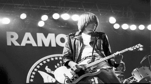 Too Tough to Die: A Tribute to Johnny Ramone filmas žiurėti online