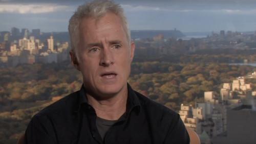 Showing Up filmas žiurėti online