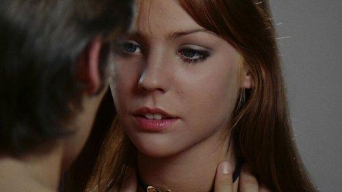 Una farfalla con le ali insanguinate filmas žiurėti online