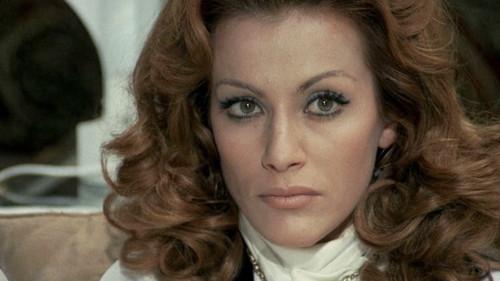 Una lucertola con la pelle di donna filmas žiurėti online