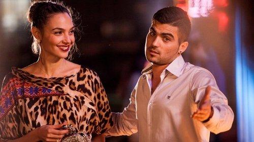 Kicking Out Shoshana filmas žiurėti online