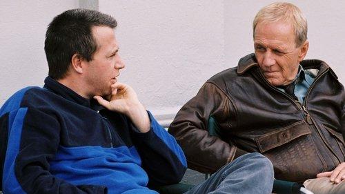 Strange Bedfellows filmas žiurėti online