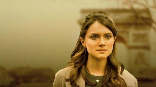 Her Deadly Night in Paris filmas žiurėti online