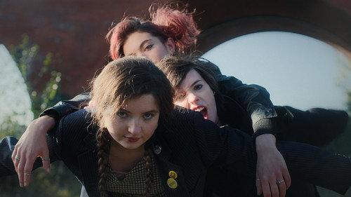 7 Miles Out filmas žiurėti online