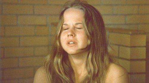 Born Innocent filmas žiurėti online