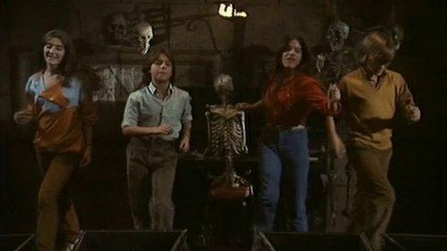 Good Night, Mr. Monster filmas žiurėti online