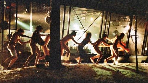 Young Gods filmas žiurėti online