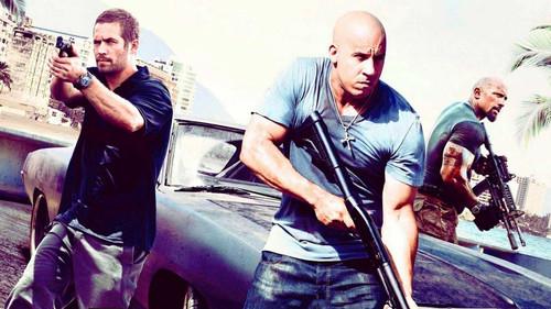 Greiti ir įsiutę 5 filmas žiurėti online
