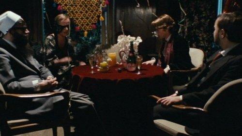 Mother's Mask filmas žiurėti online