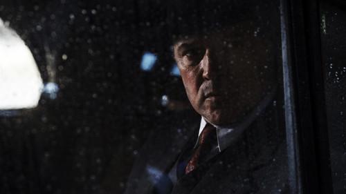 Ve stínu filmas žiurėti online