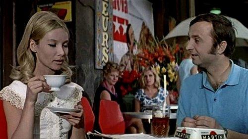 Adventure with a Song filmas žiurėti online