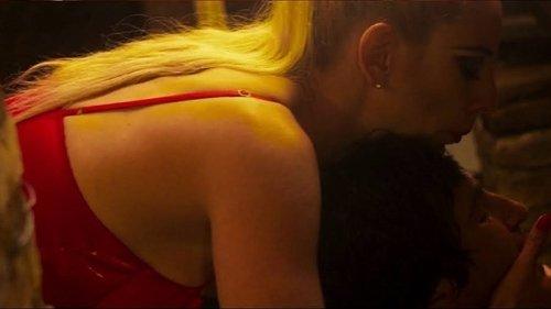 Red Latex filmas žiurėti online